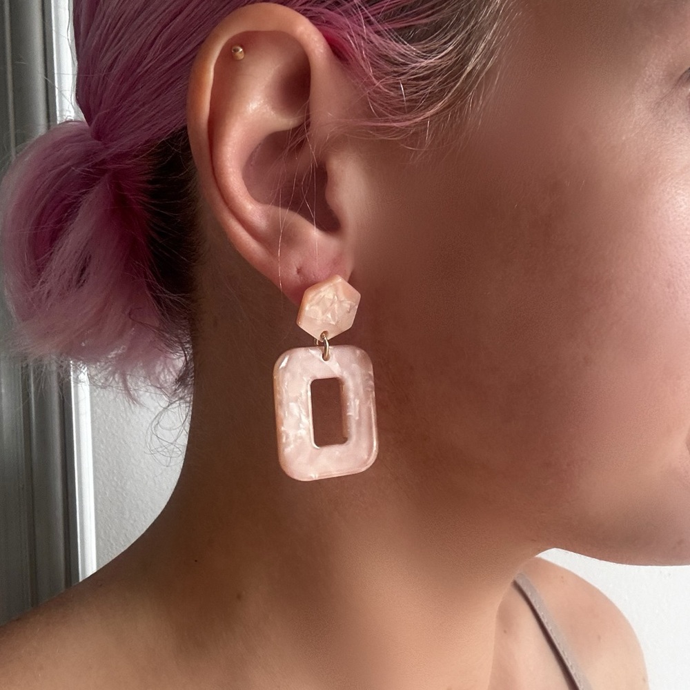 H&M Soft Pink Marble Long Earrings